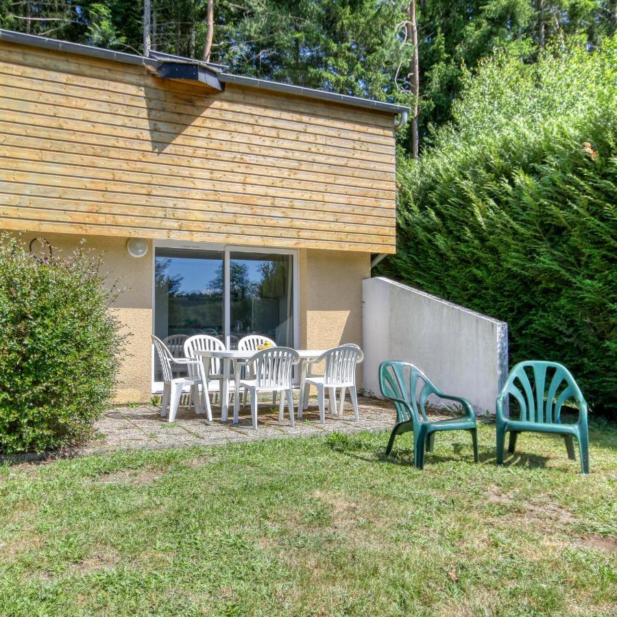 Vvf Correze Pays D'Eygurande Hotel Exterior photo